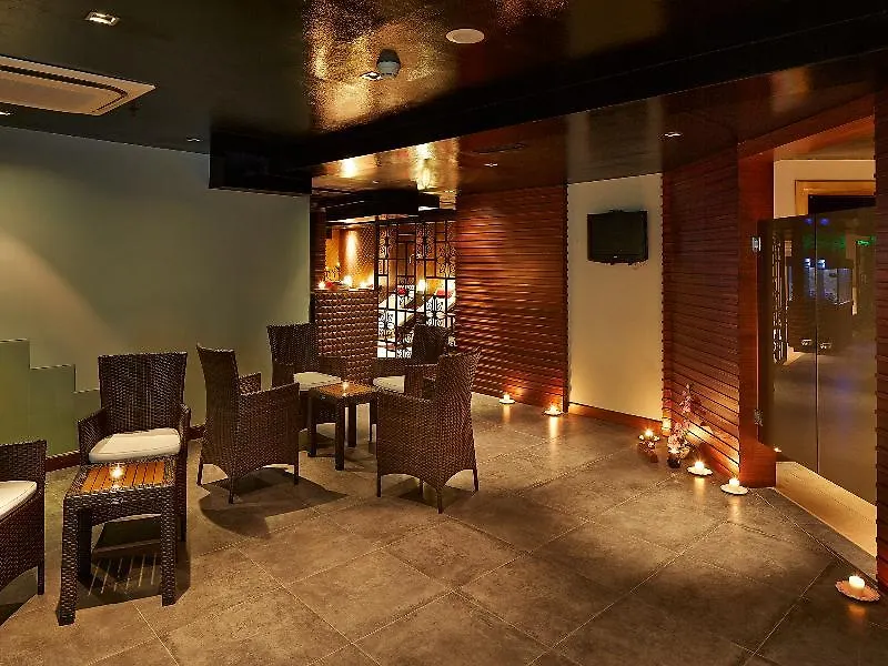 מלון Doubletree By Hilton Izmir - Alsancak