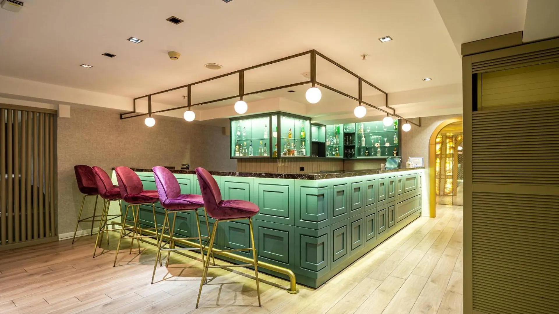 מלון Doubletree By Hilton Izmir - Alsancak 4*,  טורקיה