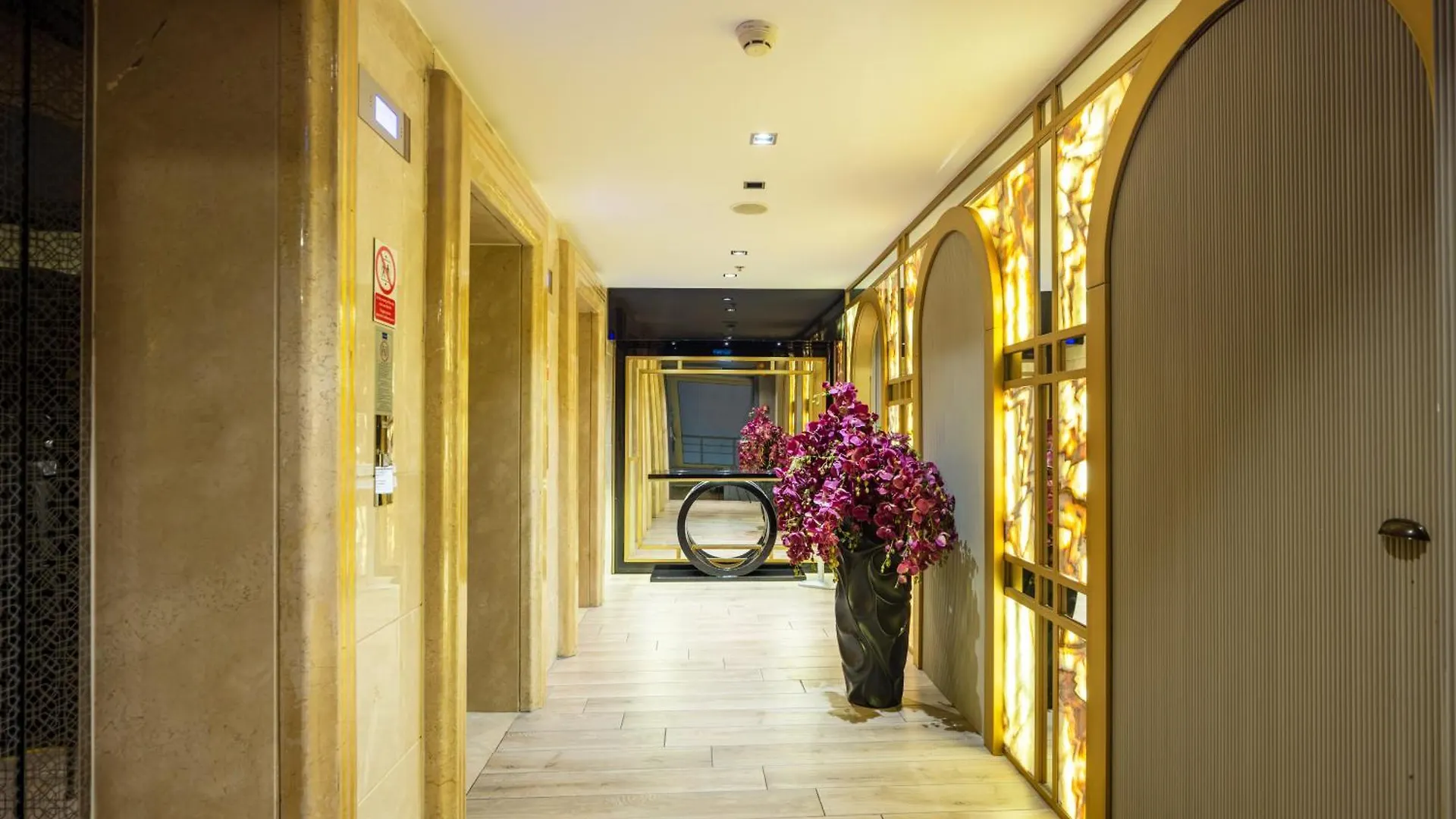מלון Doubletree By Hilton Izmir - Alsancak טורקיה