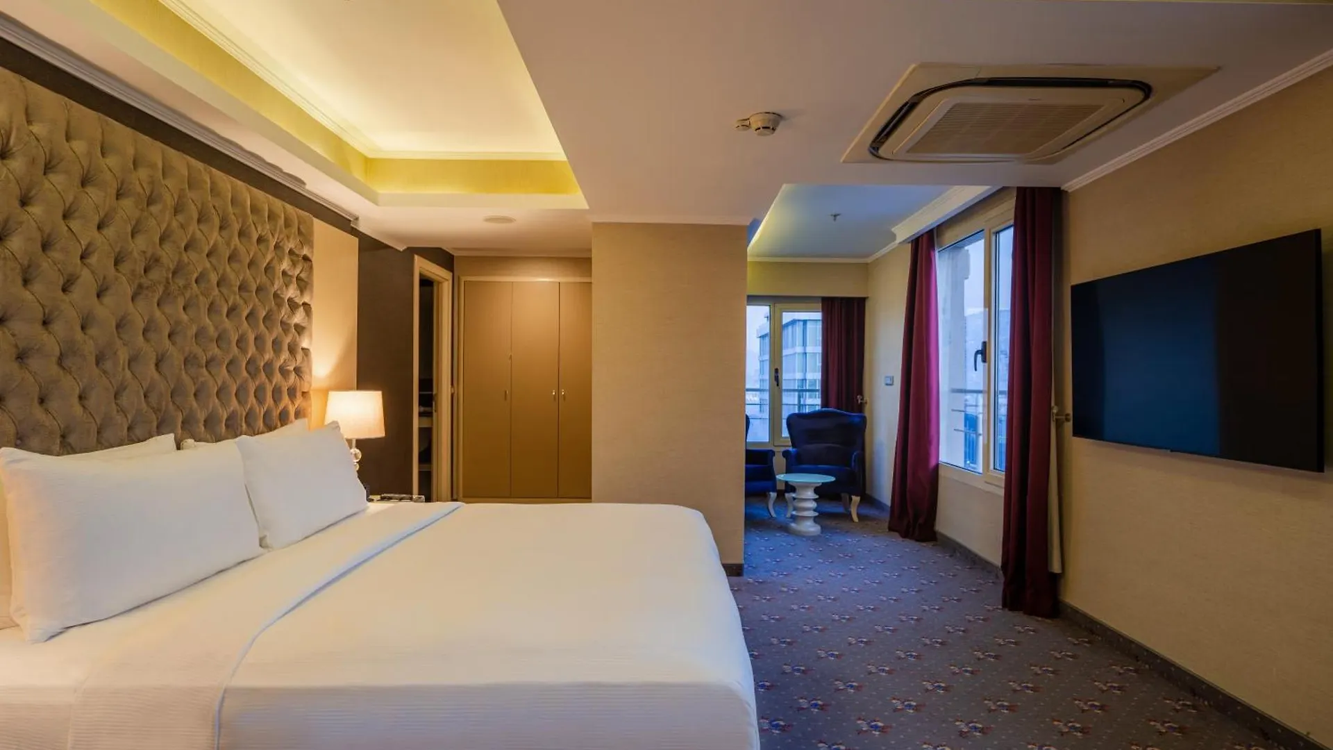 מלון Doubletree By Hilton Izmir - Alsancak 4*,