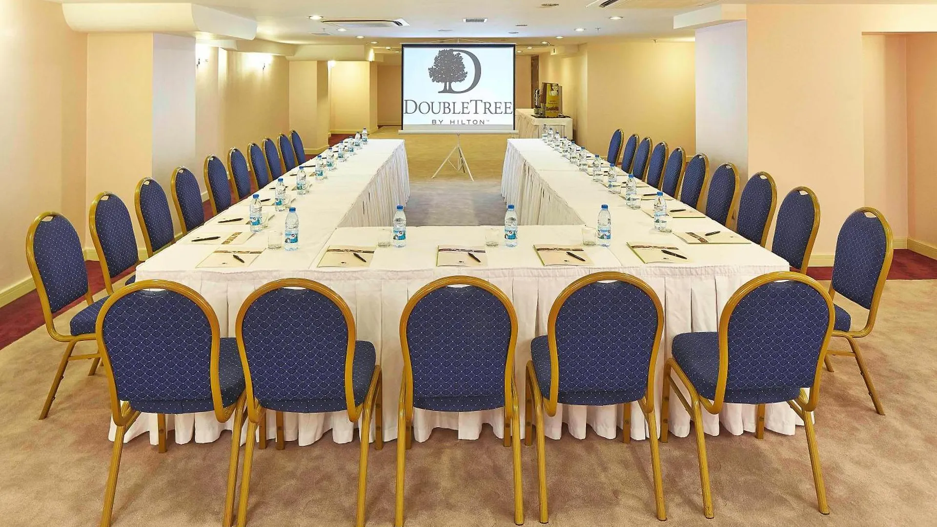מלון Doubletree By Hilton Izmir - Alsancak