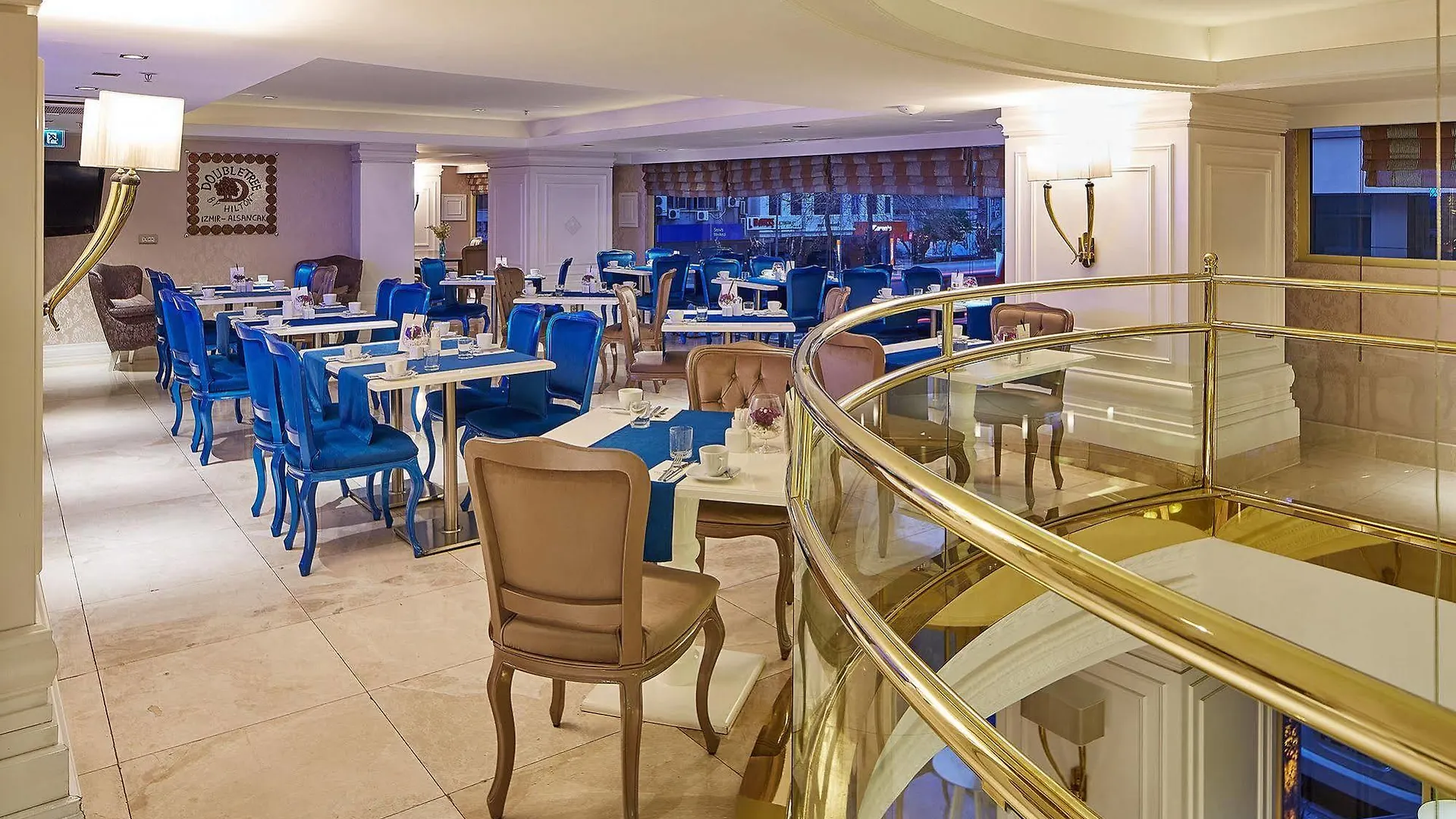 מלון Doubletree By Hilton Izmir - Alsancak 4*,