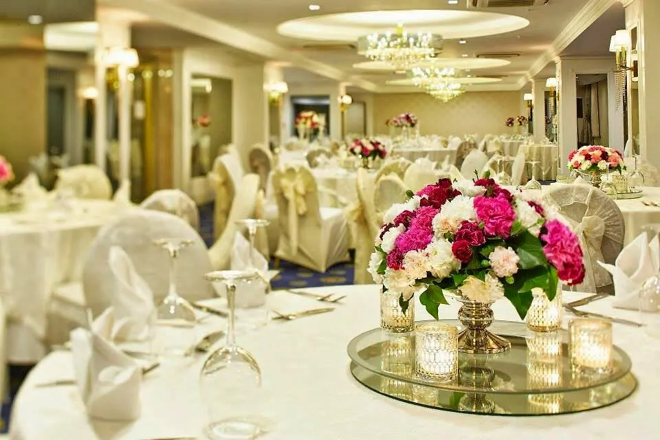 Отель Doubletree By Hilton Izmir - Alsancak