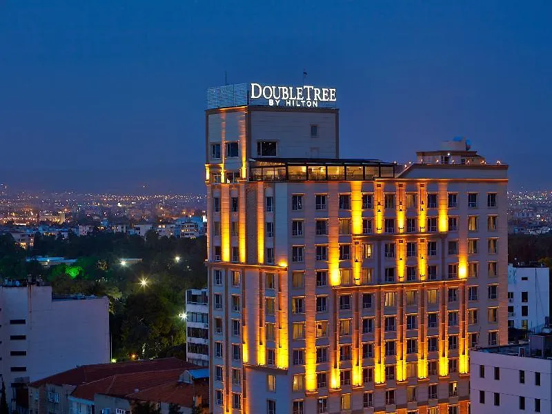DoubleTree by Hilton Izmir - Alsancak Otel